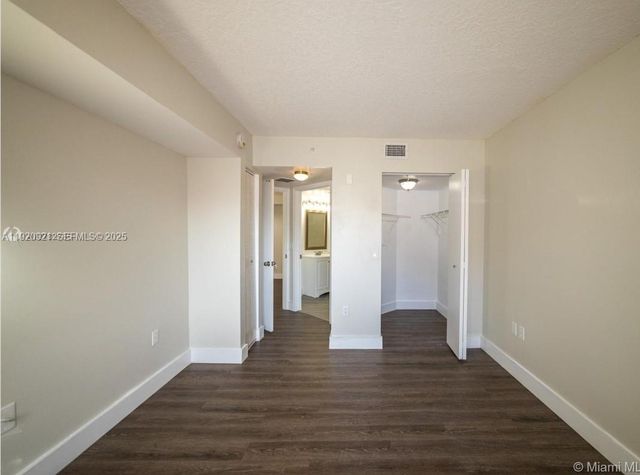 17622 NW 25th Avenue 101, Miami Gardens, FL 33056