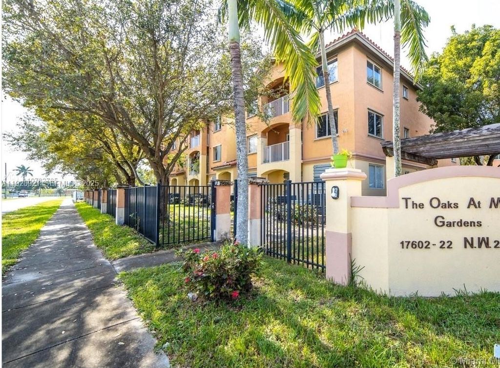 17622 NW 25th Avenue 101, Miami Gardens, FL 33056