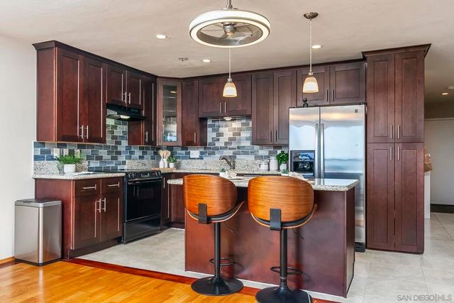 4878 Pescadero Ave 103, San Diego, CA 92107