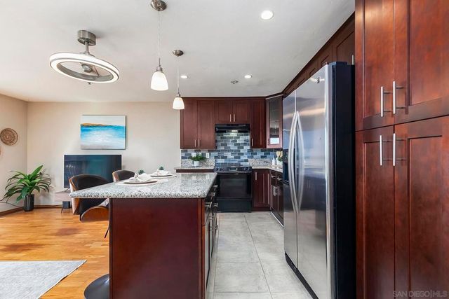 4878 Pescadero Ave 103, San Diego, CA 92107