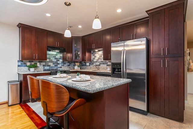 4878 Pescadero Ave 103, San Diego, CA 92107