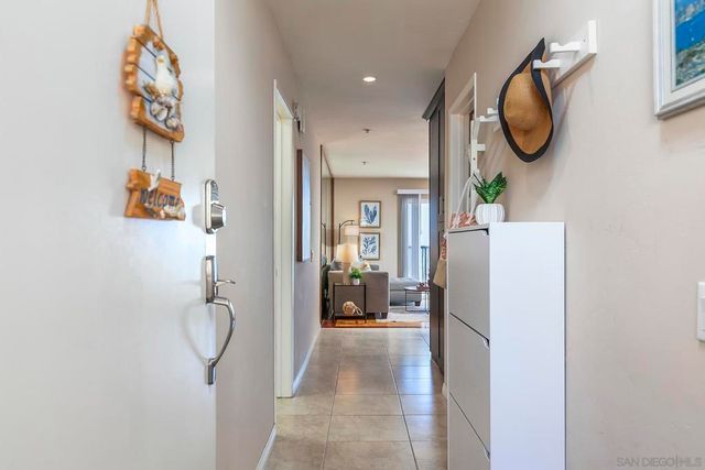 4878 Pescadero Ave 103, San Diego, CA 92107