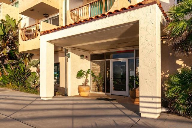 4878 Pescadero Ave 103, San Diego, CA 92107