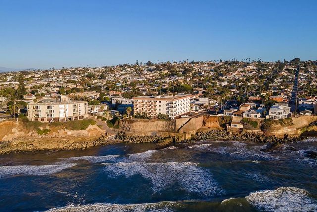 4878 Pescadero Ave 103, San Diego, CA 92107