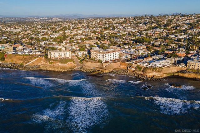 4878 Pescadero Ave 103, San Diego, CA 92107