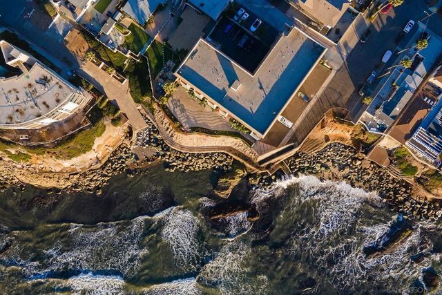 4878 Pescadero Ave 103, San Diego, CA 92107