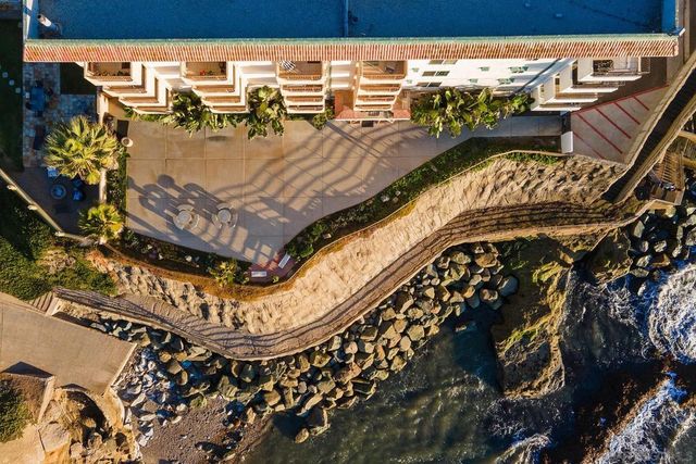 4878 Pescadero Ave 103, San Diego, CA 92107