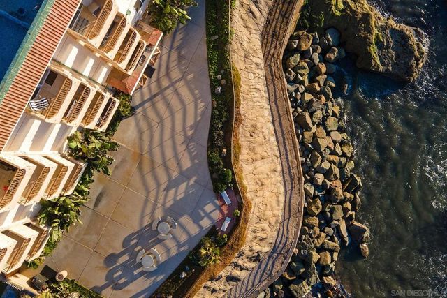 4878 Pescadero Ave 103, San Diego, CA 92107