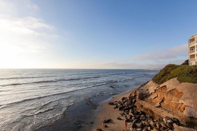 4878 Pescadero Ave 103, San Diego, CA 92107