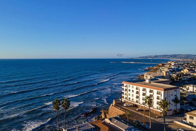 4878 Pescadero Ave 103, San Diego, CA 92107