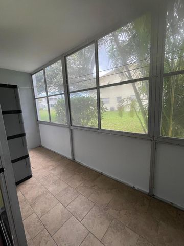 376 Windsor Q, West Palm Beach, FL 33417