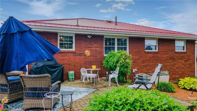 256 Fernwood Avenue, Weirton, WV 26062