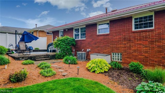 256 Fernwood Avenue, Weirton, WV 26062