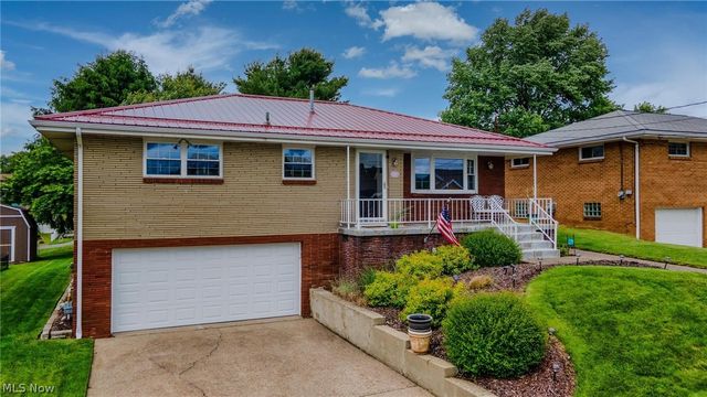 256 Fernwood Avenue, Weirton, WV 26062
