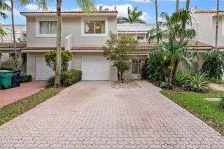10252 NW 52nd Ter, Doral, FL 33178
