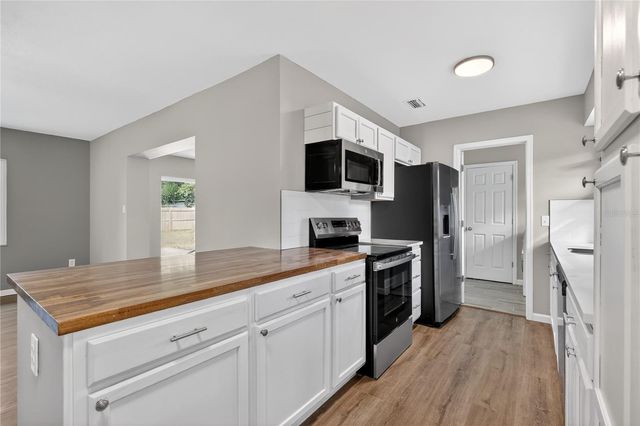 3201 JOYANN STREET, Orlando, FL 32810