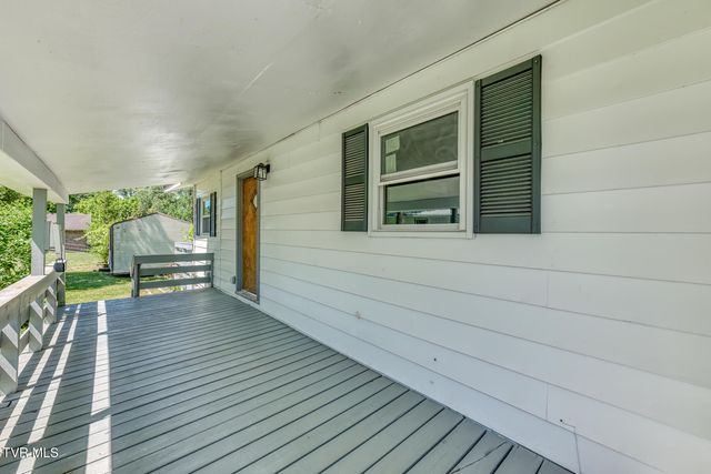 1902 Omaha Lane, Johnson City, TN 37601