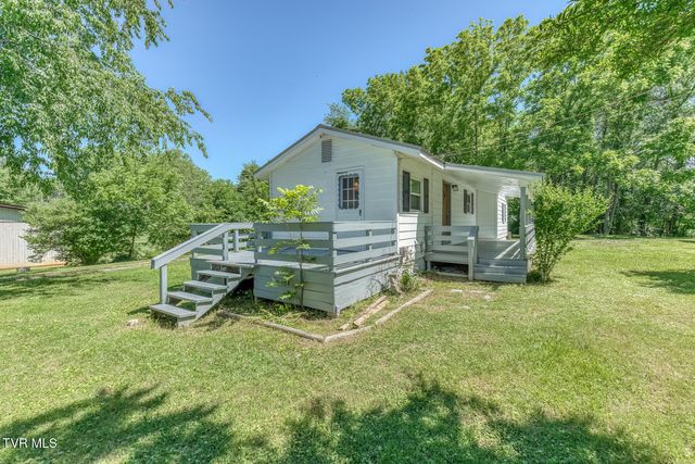 1902 Omaha Lane, Johnson City, TN 37601