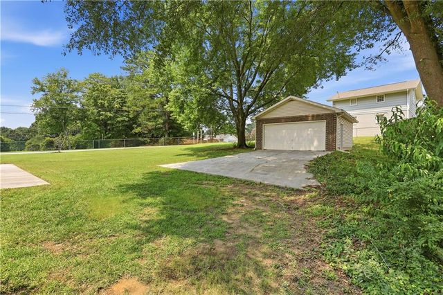 2171 Pinehurst Road, Snellville, GA 30078