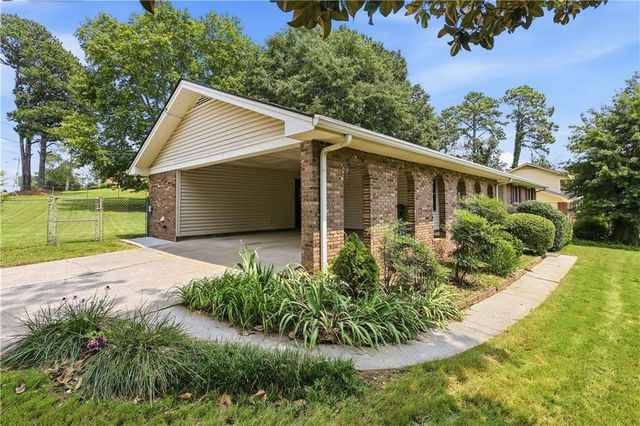 2171 Pinehurst Road, Snellville, GA 30078
