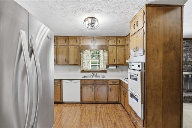 2171 Pinehurst Road, Snellville, GA 30078