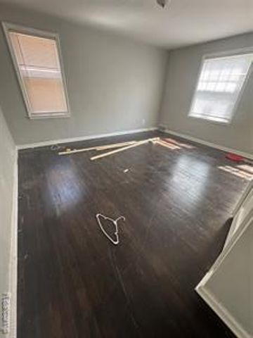 15421 Evergreen Road, Detroit, MI 48223