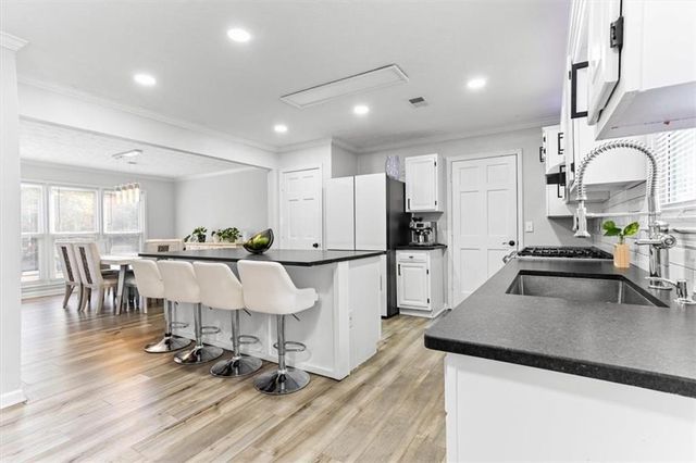 1646 Desford SW Court, Marietta, GA 30064