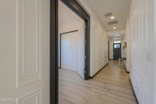 2266 E Athena Avenue, Gilbert, AZ 85297