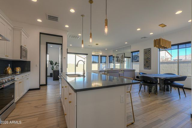 2266 E Athena Avenue, Gilbert, AZ 85297