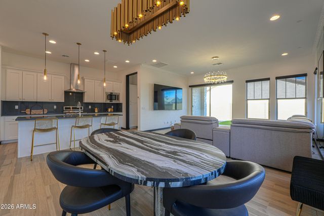 2266 E Athena Avenue, Gilbert, AZ 85297