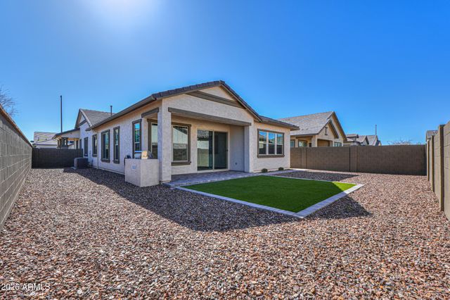 2266 E Athena Avenue, Gilbert, AZ 85297