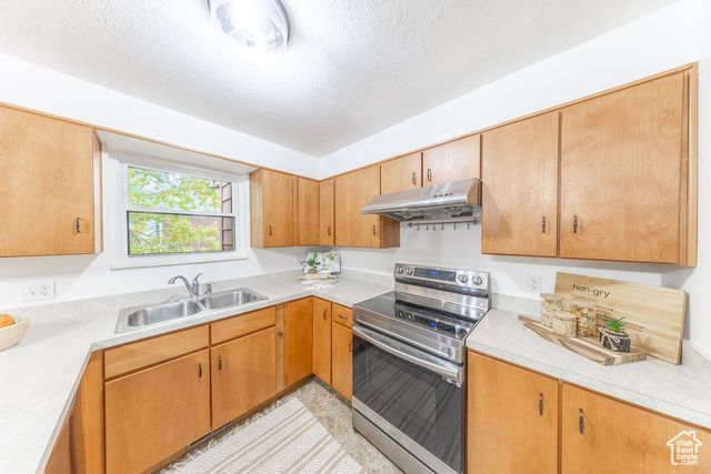 1447 E 2700 N, Layton, UT 84040