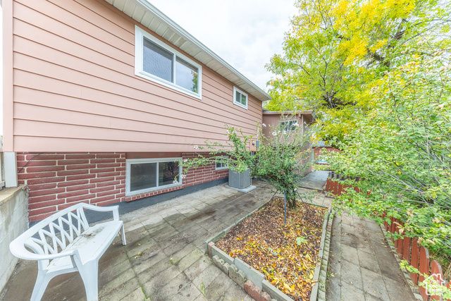 1447 E 2700 N, Layton, UT 84040