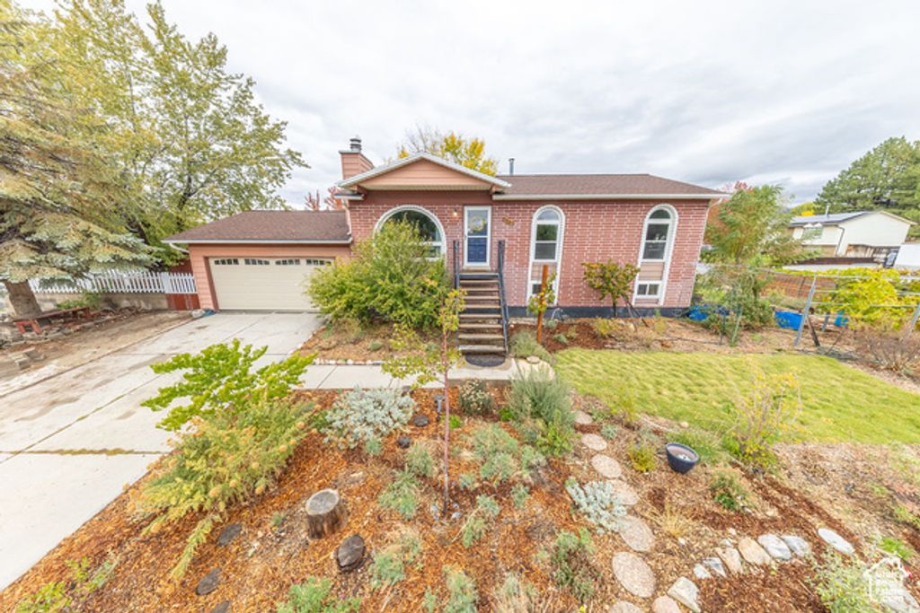 1447 E 2700 N, Layton, UT 84040