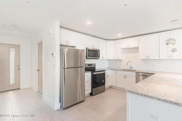 1635 Par Street NE 2103, Palm Bay, FL 32905