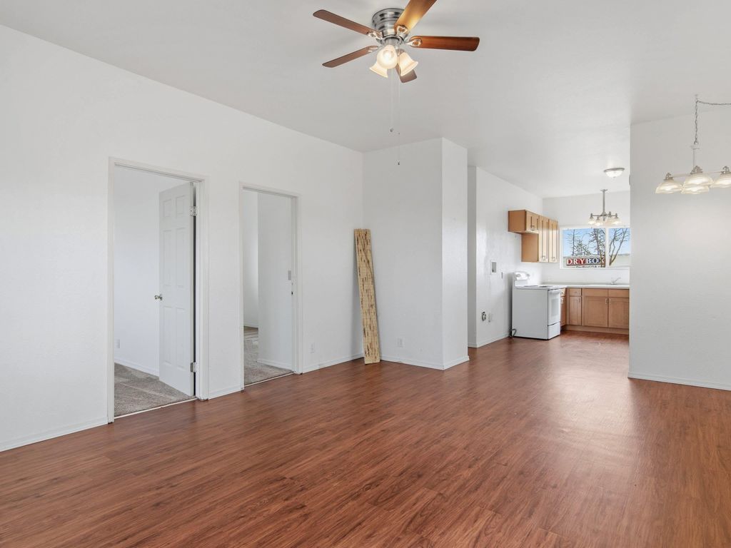 1529 W 1st Ave, Cheney, WA 99004 photo 4