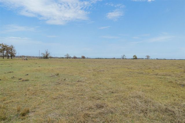 2150 CR 412, Lexington, TX 78947