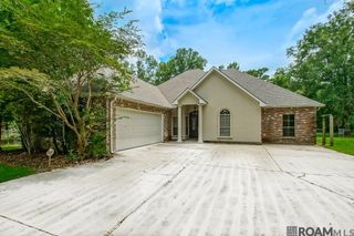 14150 Lockhart Ln, Walker, LA 70785