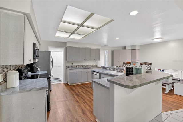 2904 PINE CLUB DRIVE, Plant City, FL 33566