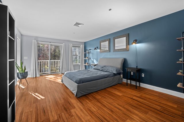 24 Deborah Lane, Dover, NH 03820