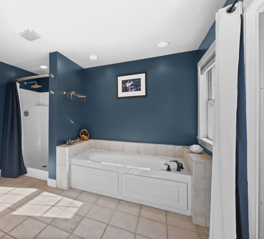 24 Deborah Lane, Dover, NH 03820