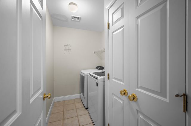24 Deborah Lane, Dover, NH 03820