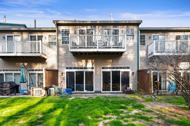 24 Deborah Lane, Dover, NH 03820