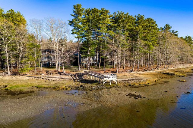 24 Deborah Lane, Dover, NH 03820