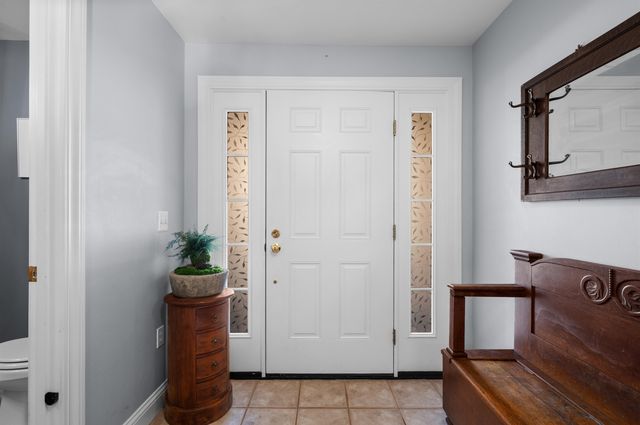 24 Deborah Lane, Dover, NH 03820