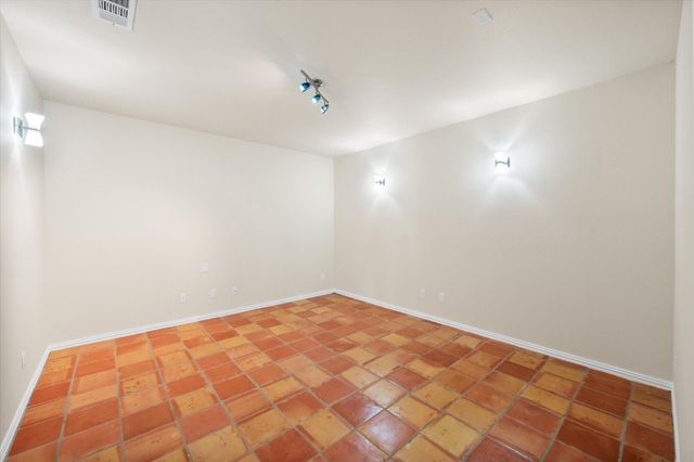 106 Lakeshore Drive, Waxahachie, TX 75165