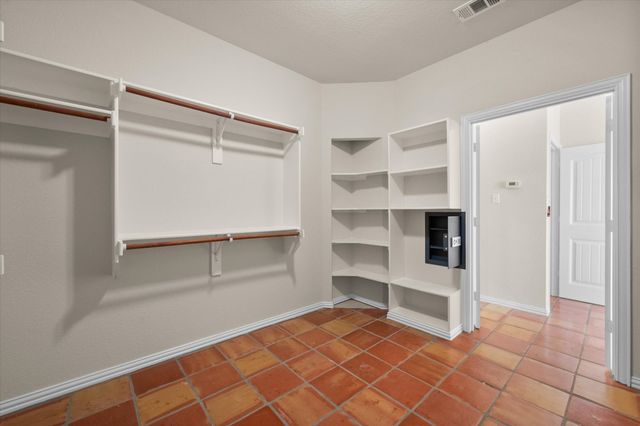 106 Lakeshore Drive, Waxahachie, TX 75165