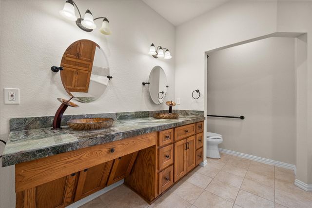 106 Lakeshore Drive, Waxahachie, TX 75165