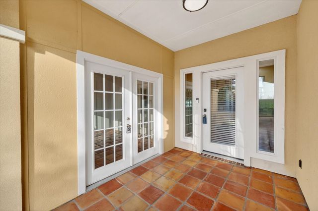 106 Lakeshore Drive, Waxahachie, TX 75165