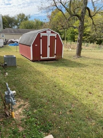 803 4th Avenue, Gravette, AR 72736